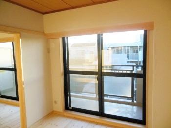 マンション　自然素材　リフォーム　無垢枠材